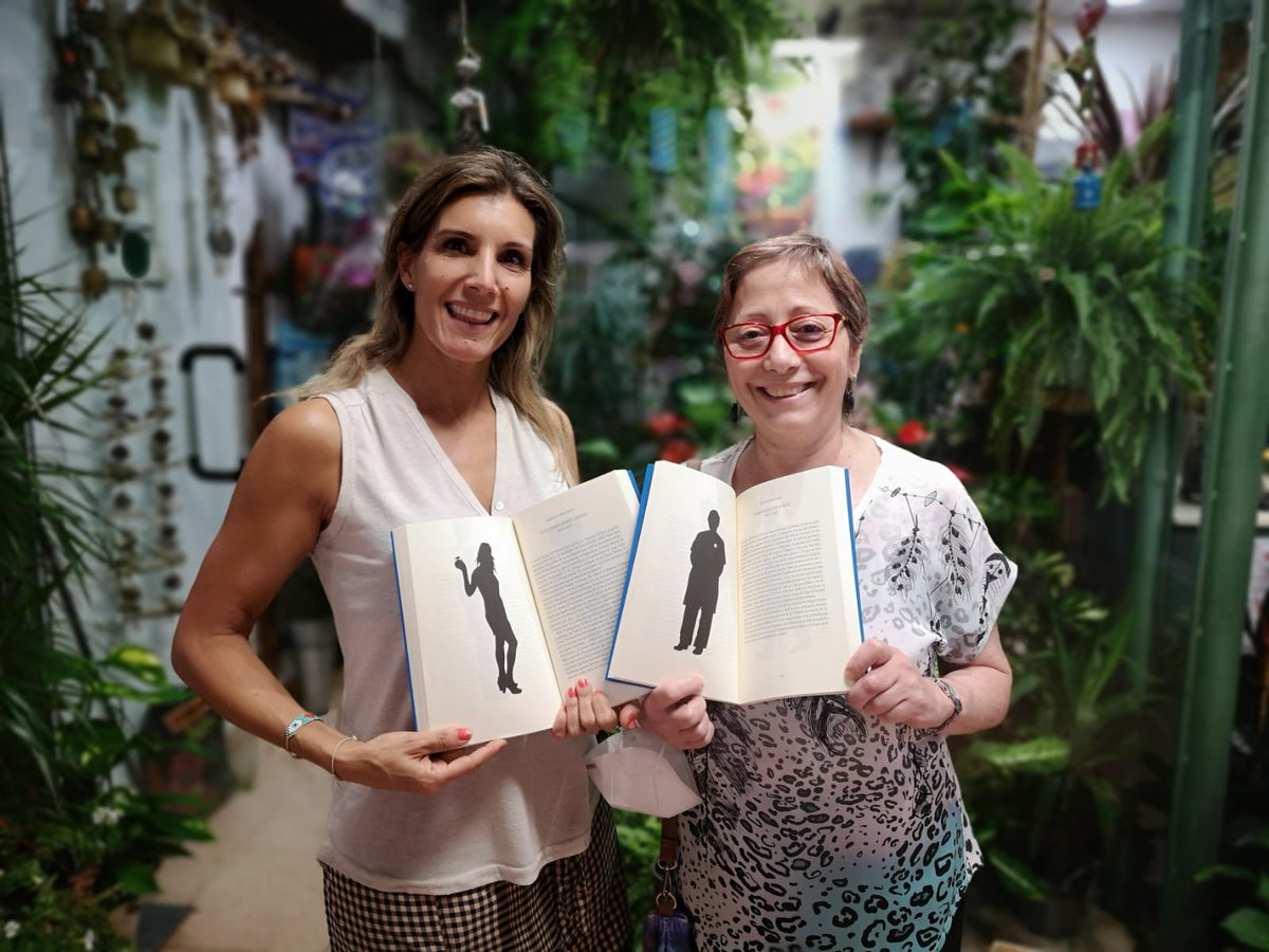 PescaVidal's tweet photo. Per L'Anna  i la Rosa del Mercat, és un plaer sortit  al llibre del Josep Baiges 
FOT-LI QUE
ÉS  DE REUS 2 https://t.co/8piAyuYXAE