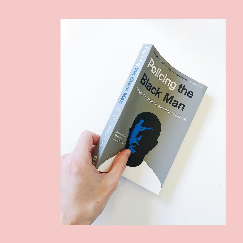 12creativeco's tweet photo. This #FeatureFriday is all about @glassbookshop - a new space in YEG that focuses on 🇨🇦  writing with special attention paid to LGBTQ2SIA and IBPOC writers, as well as the independent publishers who help to produce their work! 📚 https://t.co/3T9SvjIYgc https://t.co/lKTq2mkbqp