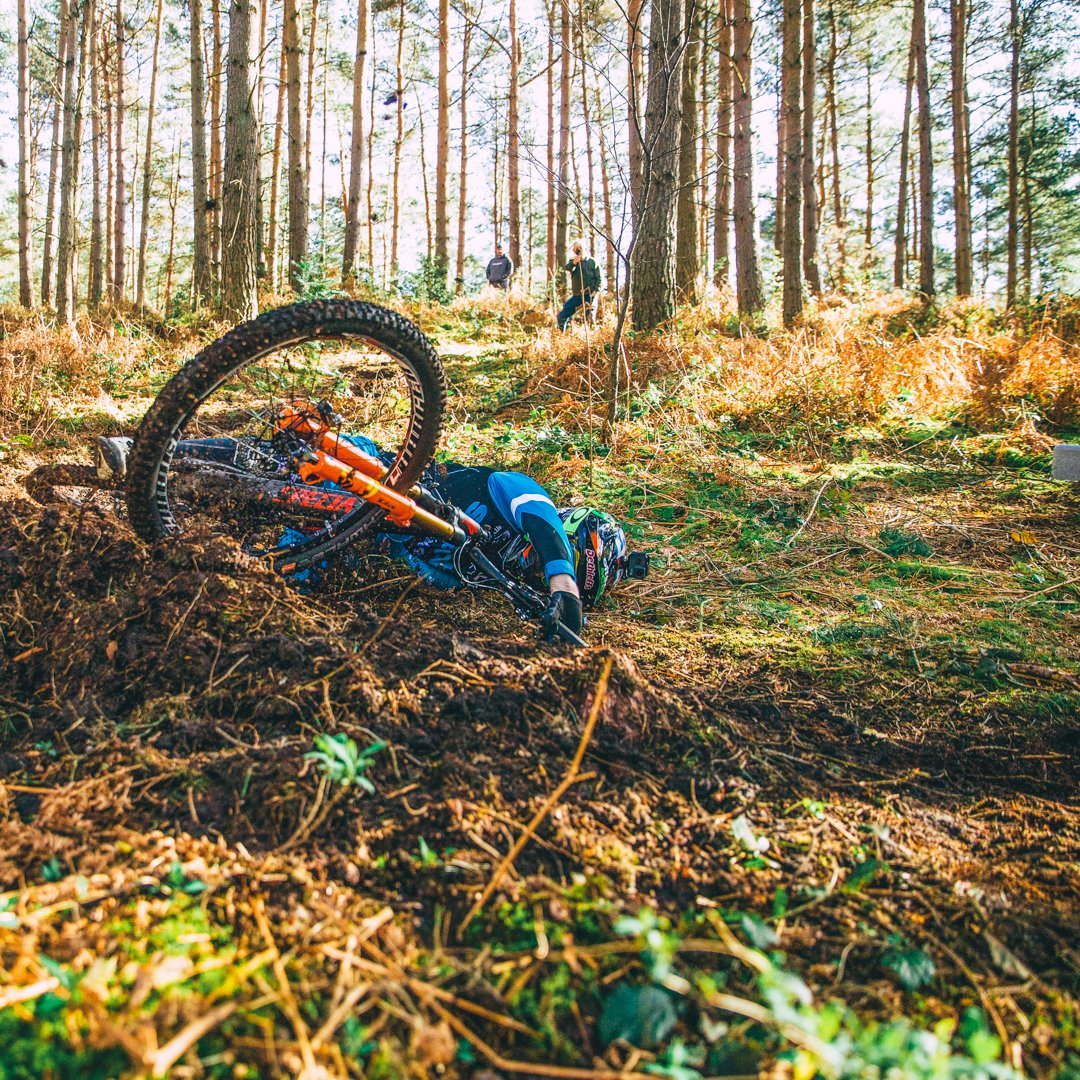 use_exposure's tweet photo. S E N D I T
.
.
.
#rideultimate #ultimateuse #mountainbike #mtb #outsideisfree #lifebehindbars https://t.co/cNIcCX4Q82