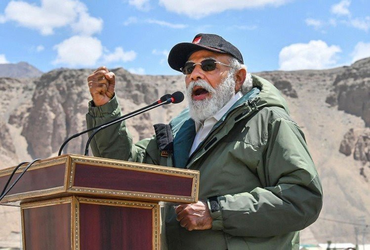 RD_Rohitash's tweet image. प्रधानमंत्री श्री @narendramodi जी ने लद्दाख पहुंच कर सैनिकों का हौसला बढ़ाया |
#SupportNarendraModi
#SupportIndianArmy