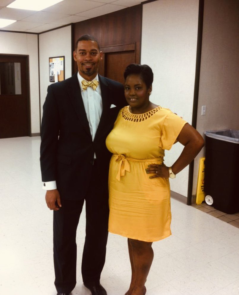 ArtishaHolmes's tweet photo. Flashback Fridayโผ๏ธ
We were a dynamic team impacting the communities of @DoganElementary & @KelsoHISD . We learned so much from each other and I miss us working together. We were so young ๐
Iโm the leader I am today because of you. Thank you!! @JWilliamsPWHS https://t.co/O09HiwIMAx