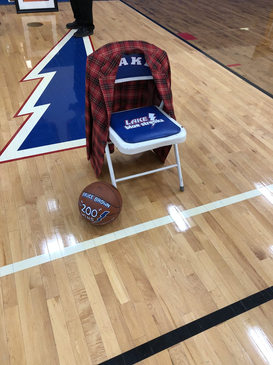 ohioiaaa's tweet photo. As we lay our friend, colleague and mentor to rest over this 4th of July BBQ weekend, may we always remember to do our work with “Bruce Brown Quality” (BBQ). Bruce was a class act and we are all better athletic administrators for having known him. RIP Bruce. https://t.co/JUdu6FjZFC