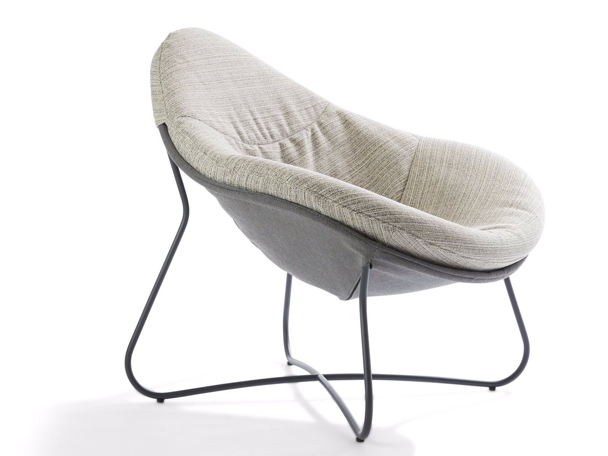 De #Hidde #Outdoor #Label in 3 stofuitvoeringen: Paringa 19001 Black, Paringa 19004 Rust en Urunga 19003 Stripes.#verkoopadvies € 999,- incl. BTW. De #kleur van het onderstel is black-grey levertijd is  ± 4 weken. Info@pga.nl info@domusinterieur.nl pga.nl