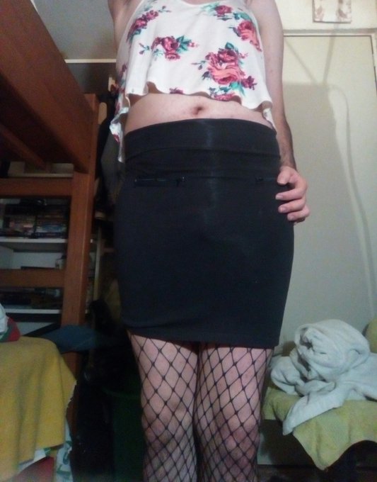 Me tom&eacute; est&aacute;s fotitos anoche espero las disfruten UwU ❤ https://t.co/S5HyJB20fx