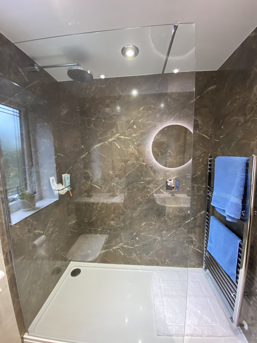 Completed this new bathroom today ! Design &amp; install by myself with supply from <a href="/MichaelPavisLtd/">Michael Pavis Ltd</a> shes a beauty 😎💙