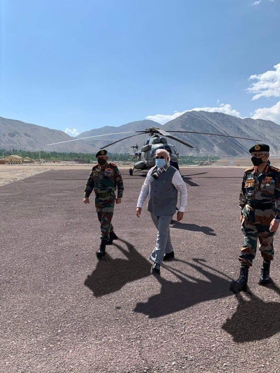 Lost_Kashmir's tweet image. 🇮🇳🇮🇳🇮🇳🇮🇳🇮🇳🇮🇳
सौगंध मुझे इस मिट्टी की,
मैं देश नहीं मिटने दूंगा,
मैं देश नहीं झुकने दूंगा #modiinladakh