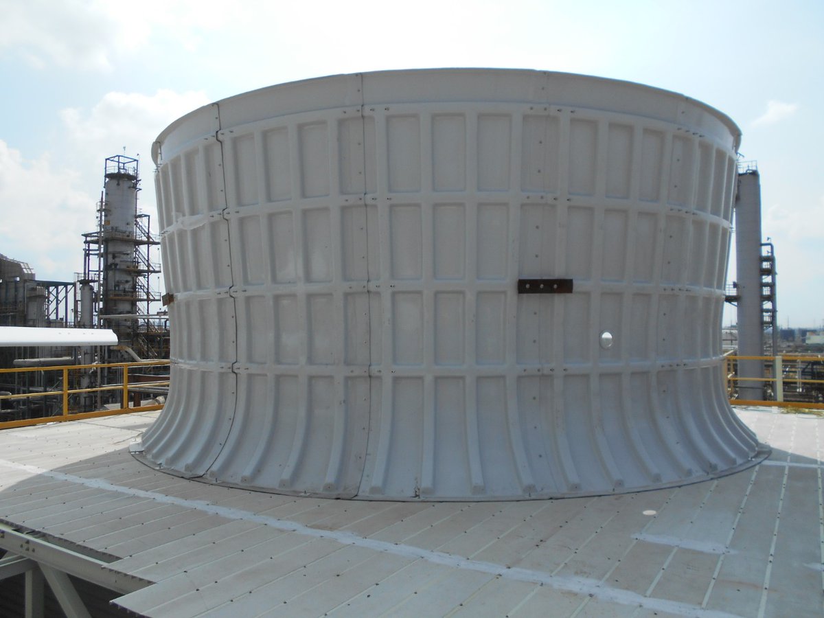 anivonv's tweet photo. Instalación de conos venturis de FIBRA de VIDRIO, en cubierta de Torres de Enfriaminto y ventiladores, en la industria de oíl &amp; gas, refinación, participa VANGD, SA de CV e INGENIERÍA DE PROCESOS Y TORRES, SA de CV. https://t.co/2IMUWK47n5