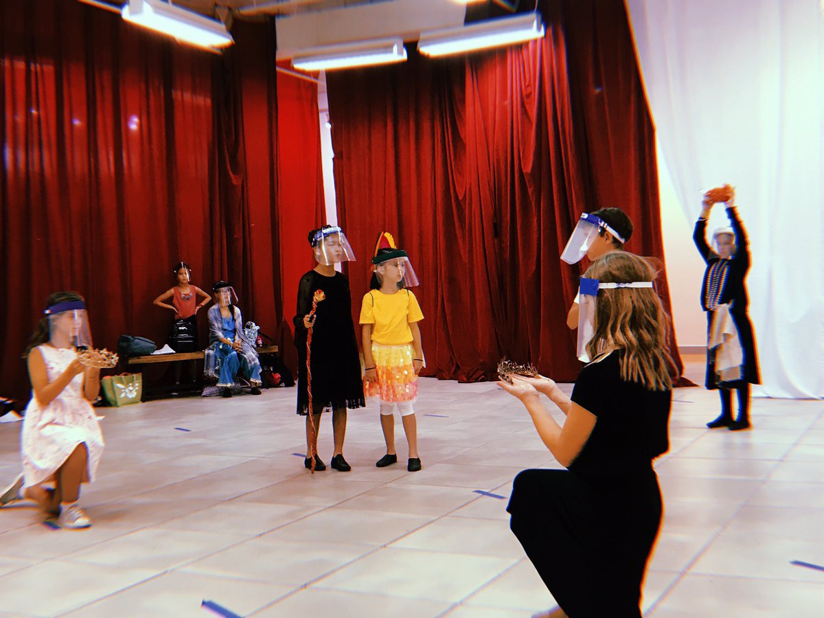 AreaStage's tweet photo. Congratulations to our first group of Broadway Bites for their amazing rendition of Aladdin Jr! Make sure to tune in next Friday for another livestream performance!
#theatre #musicaltheatre #miamitheatre #broadway #broadwayclasses #music #dance #theater #musicaltheater #miami https://t.co/SOAakpQz2w