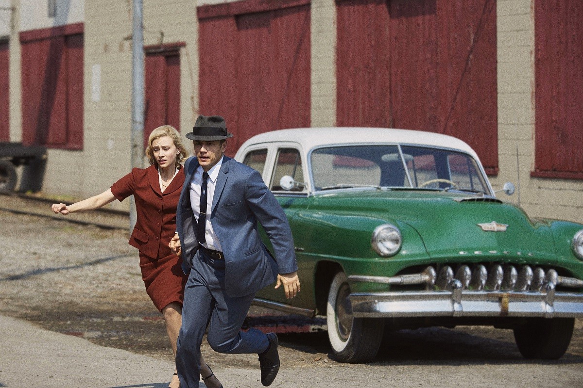 levmauc's tweet photo. Viajes en el tiempo, una historia de amor y Stephen King. Si buscas una miniserie que empezar no te pierdas 22.11.63, la historia de un profesor que viaja al pasado para salvar la vida del presidente Kennedy y así cambiar el transcurso de la historia. https://t.co/eD75yc2S1I