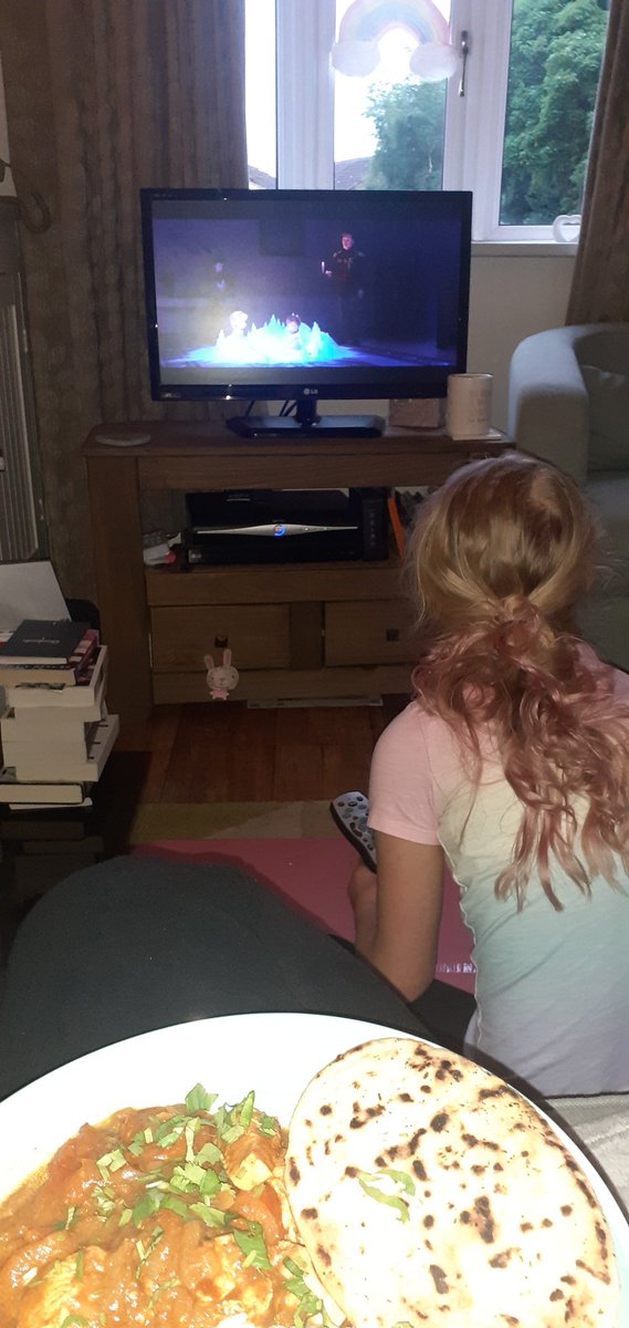 MissHensonHist's tweet photo. Bhuna + Frozen II with my favourite person = the Friday night lockdown dream #RMnotgoingout https://t.co/NCql1OJvHK