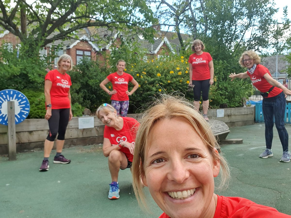 Last night 6 runners finally got back to a cancelled task at a local children's centre! Its not the same as before - But we made a difference! #goodgym #community #childrenscentre #volunteering