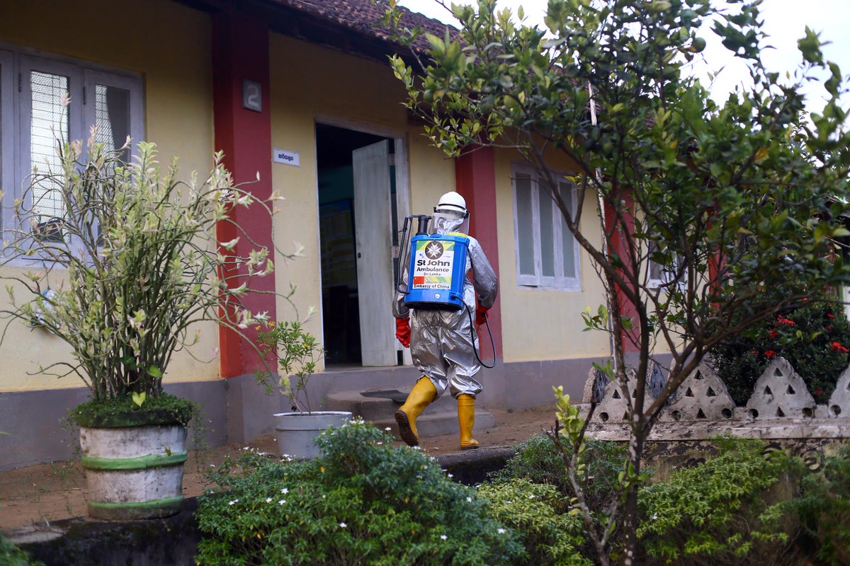 SJA_colombo's tweet photo. Disinfected Malagala Maha Vidyalaya – Padukka to prevent the spread of coronavirus
පාදුක්ක මලගල මහා විද්‍යාලය විෂබීජ හරණය කිරීම https://t.co/sqrHzBFkNB