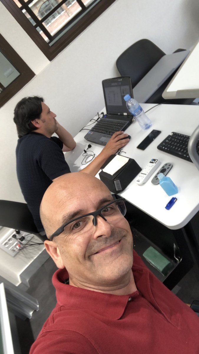 Logika_es's tweet photo. 20 Aniversario del Máster en Logística y Comercio Internacional de la @UAOCEU . Muchas gracias por contar con la presencia de @Logika_es @fjmalaverl @ToniLaserna @joelpumarola @_taktou https://t.co/zyJCukeJWK