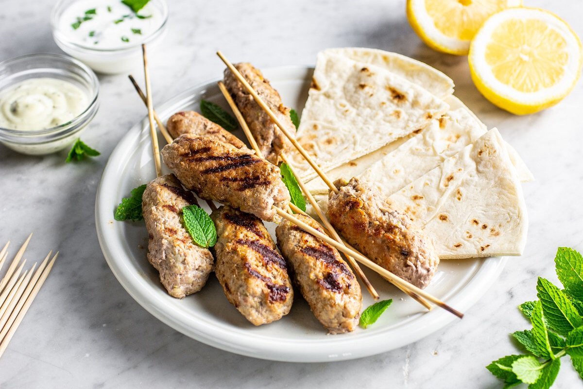 Dai Balcani al #friuli, sono arrivati i #cevapcici 😛 <a href="/Tery_PeP/">Teresa Balzano</a> ci insegna la ricetta 👉🏻sfizioso.it/ricetta/cevapc…