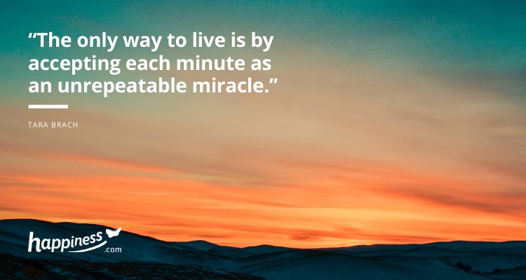 RaulWever's tweet photo. The only way to #live is by accepting each minute as an unrepeatable miracle.” Tara Brach🌷
#FridayThoughts #livethenow
#ThinkBIGSundayWithMarsha
@JETAR9 @TheTwinPowers #life @TwinsKevin @kundukundu
@tom_peters @PuneetSodhi4 @themerry_monk @krissybean @HILIADA @JohnLukeNYC 👍 https://t.co/gcdX833QbZ