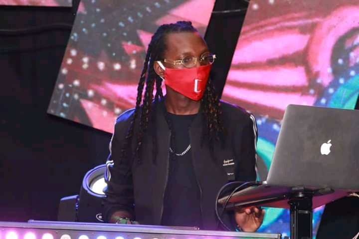 KalibbalaTevin's tweet photo. #NBSKatchup ok knows him mwekyo enkintu https://t.co/nXhaDZCGnv