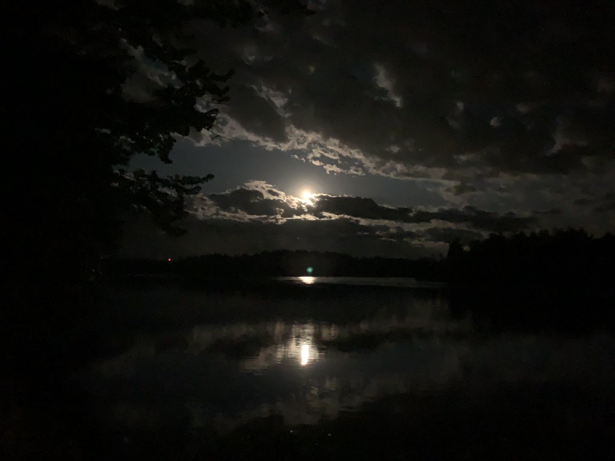 laketimenh's tweet photo. The best nights are the ones at the lake ๐ #laketime #lakewicwas #603love #thisisnh #lakesregionnh #lakelifebestlife #mynh #nhlife #nhlakes https://t.co/Ja8hIC2XSu