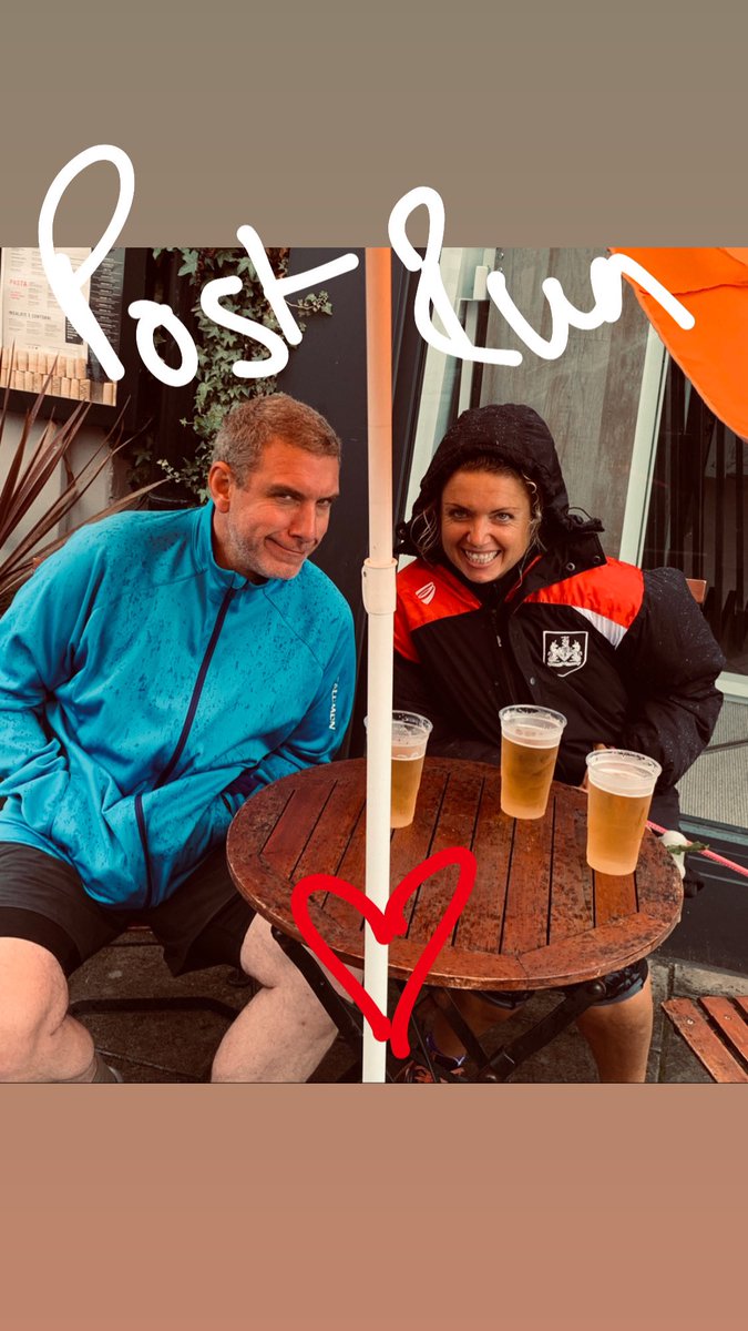SuzanneRoper13's tweet photo. Post run waiting for pizza with beer ๐บ ๐ฎ๐คฉ๐ with @AndyRo813 @Whiskybluemoon at the https://t.co/aVfTNrZZgG #bestrestaurantintown ๐#Bristol #lovebristol #postrunfuel https://t.co/MKSxniWviv