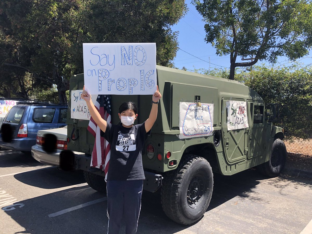 ChineseAZ's tweet photo. #Breaking: Car Tour Protest 𝘼𝙂𝘼𝙄𝙉𝙎𝙏  #California discriminatory #ACA5 #Prop16 in #Cupertino City Hall. 

#Prop16 would make it #LEGAL for any employer/University to discriminate anyone because of #race, color, national origin. 
Too bad!  #VoteNOtoProp16 #NoProp16 #NoACA5 https://t.co/AZTcyCTaY0