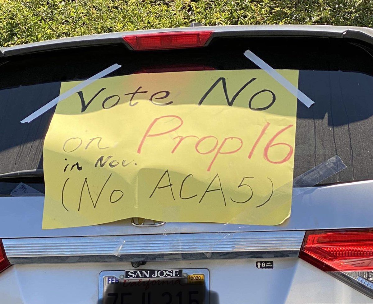 ChineseAZ's tweet photo. #Breaking: Car Tour Protest 𝘼𝙂𝘼𝙄𝙉𝙎𝙏  #California discriminatory #ACA5 #Prop16 in #Cupertino City Hall. 

#Prop16 would make it #LEGAL for any employer/University to discriminate anyone because of #race, color, national origin. 
Too bad!  #VoteNOtoProp16 #NoProp16 #NoACA5 https://t.co/AZTcyCTaY0