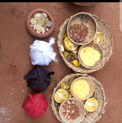 Sacré fixe des jumeaux. Je suis disponible à tout vos problèmes , paresepre problème en famille ou en couple...

Voici mon WhatsApp :+229 94401564