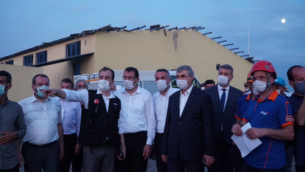 yunustever's tweet photo. Başta Sayın Cumhurbaşkanımız olmak üzere Bakanlarımız, Valimiz, Milletvekillerimiz, Büyükşehir Belediye Başkanımız ve ilgili tüm kurumlarımız yaşanan elim hadiseyle yakından ilgilenmiş, olayın ilk anından itibaren sürdürülen çalışmalara güçlü destek vermişlerdir. https://t.co/iuvmqeRUGn