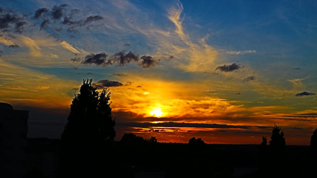 Babas Babakwanza On Twitter Un Splendide Coucher Du Soleil Depuis Rennes Paysage Landscape Sunset Rennes Bretagne Photographies Babas Bbk Https T Co Mageuzty13