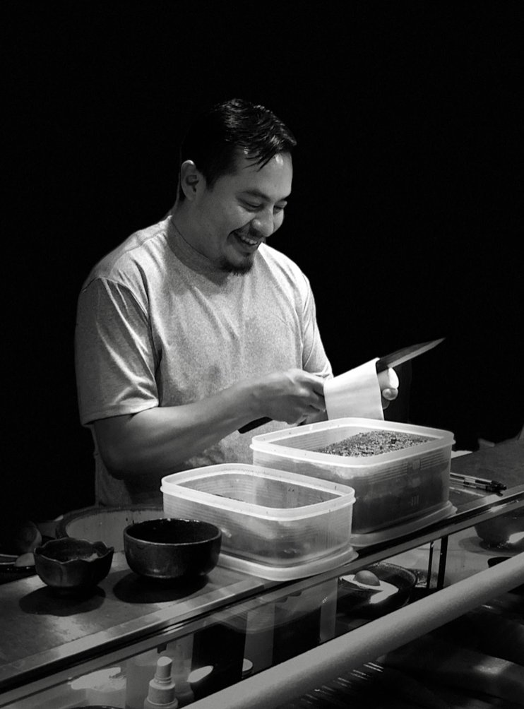 8/ Hakashi Sushi ( http://hakashisushi.com ): Must tell you about my bud Julio. He's making *omakase platters*, gorgeous feasts. Free delivery over $100. See  http://instagram.com/hakashisushibar  and  http://instagram.com/juliozapata2001 . Order the Melanie's Roll (named after my wife). I can hook you up!