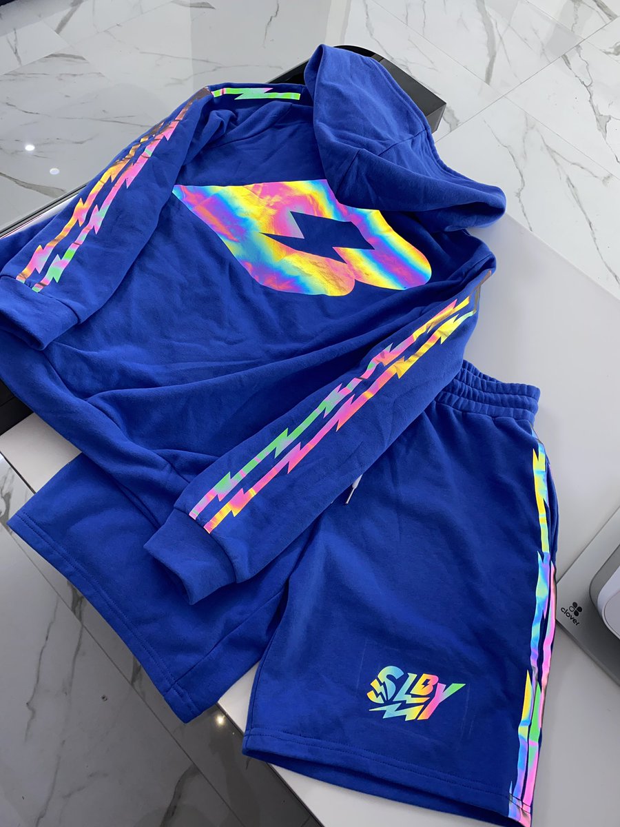 sole3oy's tweet photo. Dropping a few colors RT to win a free set 🚀 🔥 https://t.co/UPTWUuWsqi