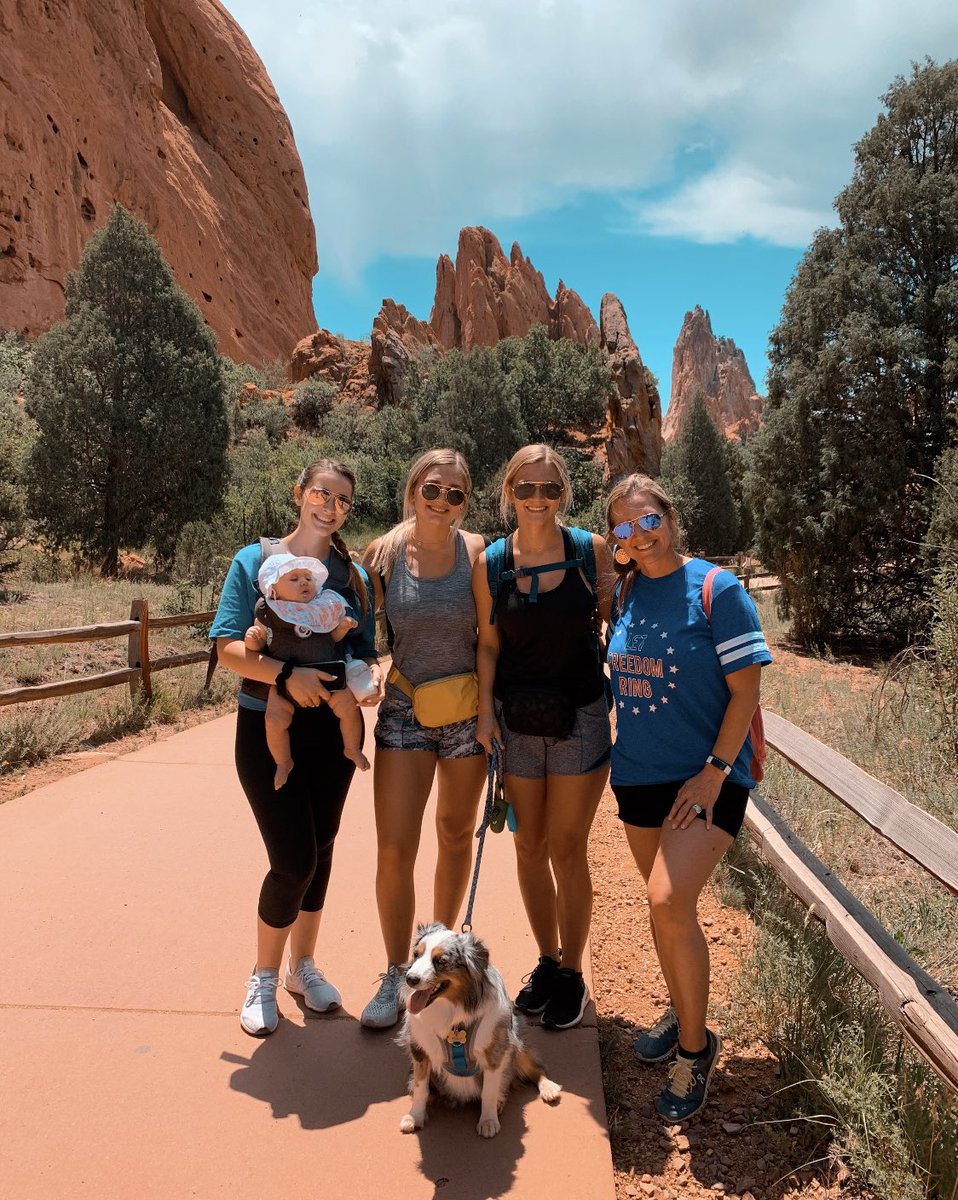 tristagraff's tweet photo. garden of the gods⛰ https://t.co/ioLLWvyu0s