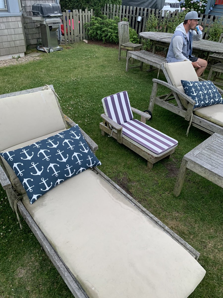 So nice of Nantucket to leave a chair for @johngaudreau03