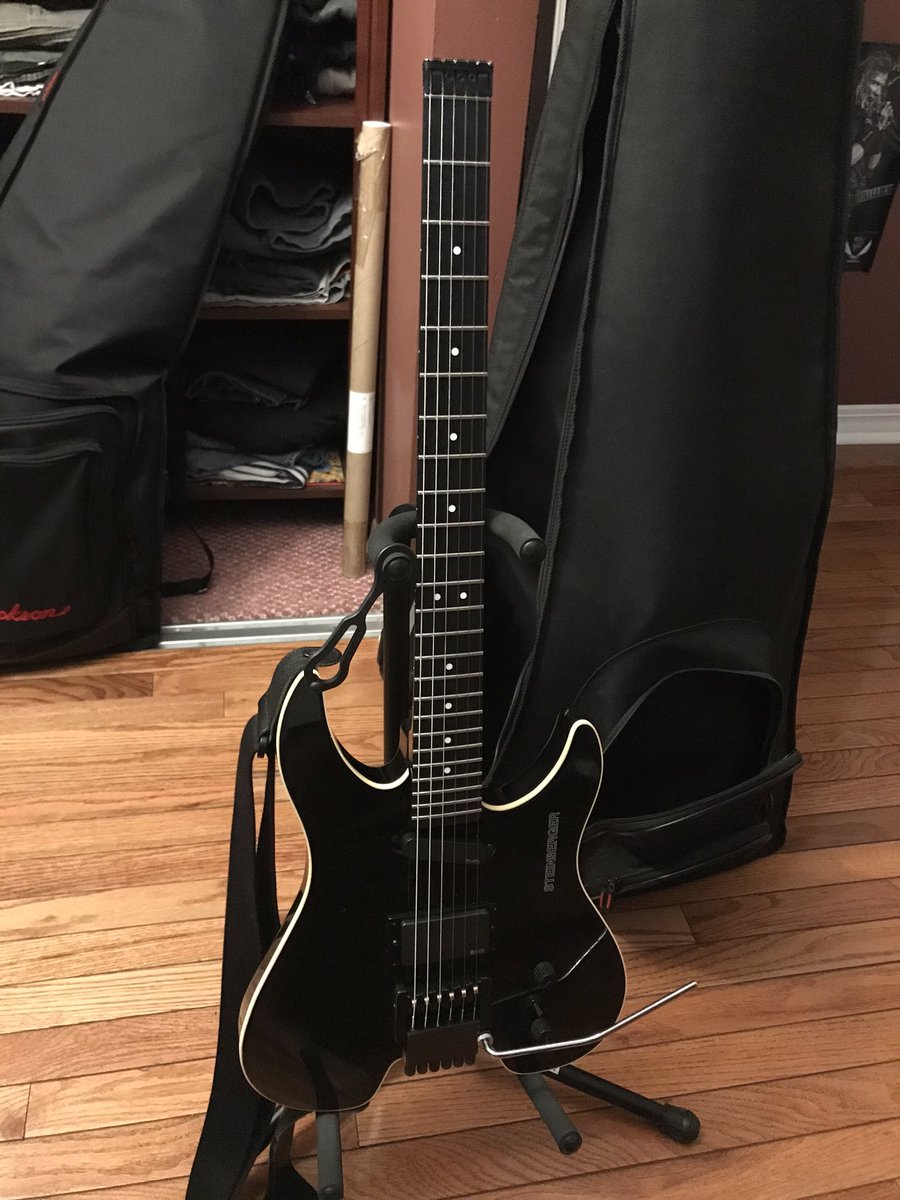 thrashingmad96's tweet photo. Already mentioned the history of it on Facebook but I gotta say it is one of the best guitars I have ever played. It’s been a long time coming since then and the most vintage I’ll ever get. Late 1990 Steinberger GM5S. Look for it on upcoming shows! 🤘🏽 https://t.co/s4bGuez3hk