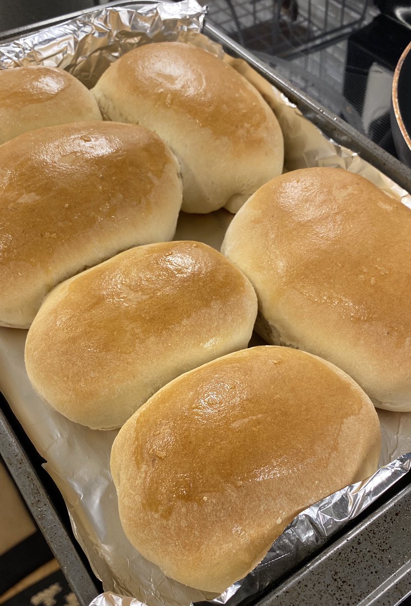 EsqUche's tweet photo. Relaxed today by watching a couple movies and doing a little baking. My motherโs sweet bread recipe is the best! ๐ฏ #housesmellsamazing
#FridayVibes #relaxmode https://t.co/50PkpYBoK7