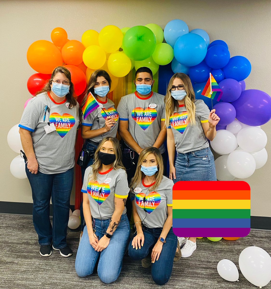 Esme_GZ's tweet photo. Pride day at T-0660 was a blast! Love my Target family 🏳️‍🌈❤️🎯 https://t.co/vD3rd3P77v
