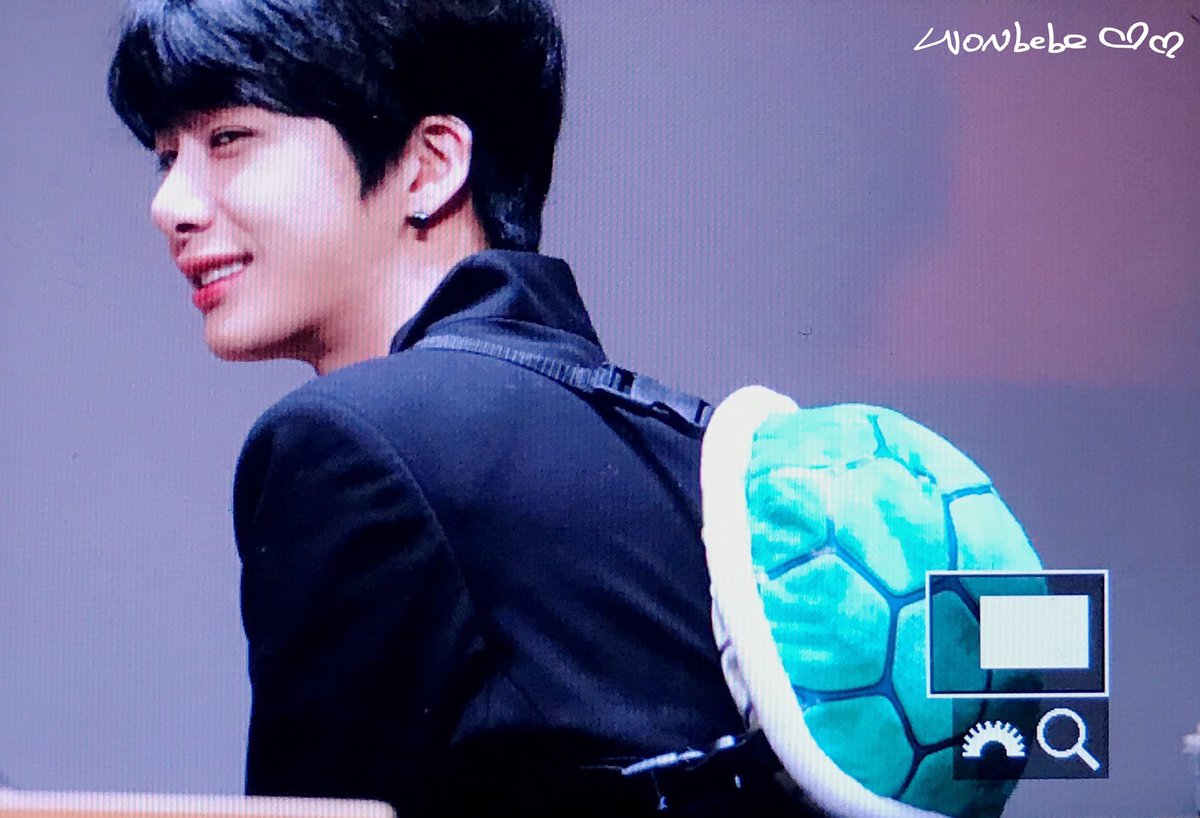 HYUNGWON AS SQUIRTLE;a thread