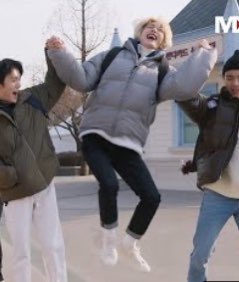 HYUNGWON AS SQUIRTLE;a thread