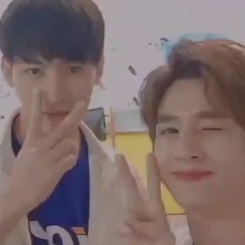 alwayswithohm's tweet photo. My beloved couple wish you your happiness just like you give me happy Everytime I see you both ok 🤗🤗❤️❤️

@ohmthitiwat @FlukeNatouch #OhmFluke #OhmThitiwat #fluke_natouch https://t.co/m7kdFYXYBL