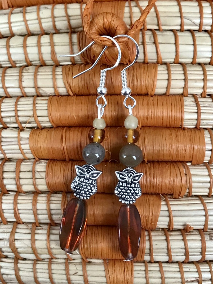 CaitsStudio's tweet photo. #beadedearrings #beadedjewelry #caitsstudiodesigns #dangleearrings #earrings #earringsale #earringsoftheday #etsyfinds #etsygifts #etsyhandmade #etsyjewelry https://t.co/pz3EcWywe0