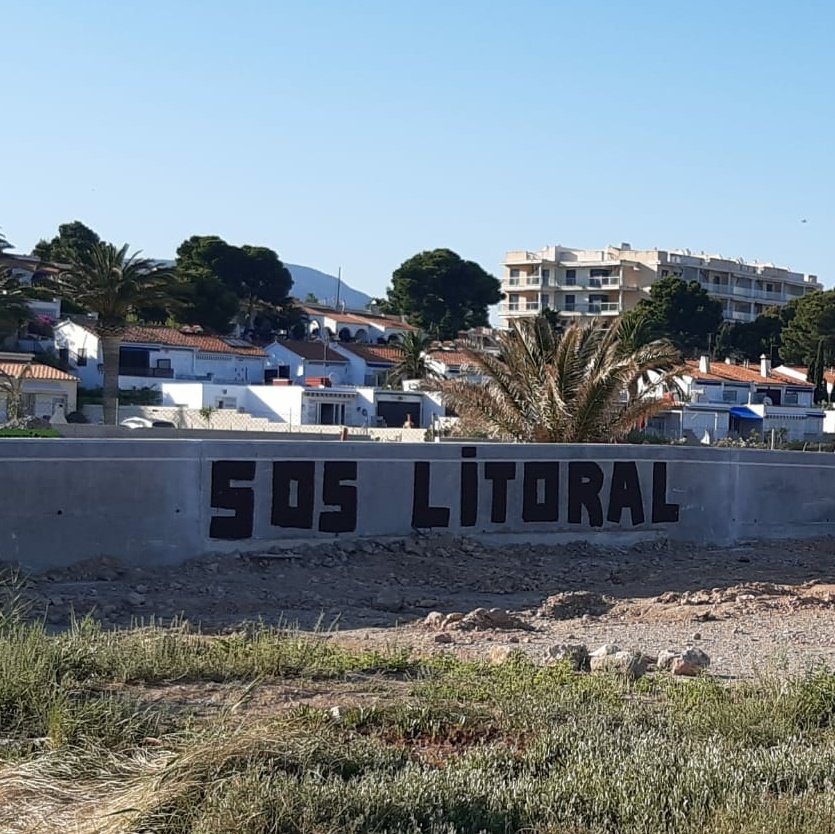 SosLitoral's tweet photo. Moviment en defensa del Litoral #SOSLitoral #FotoPerfilNova https://t.co/Sp68wfcOEK