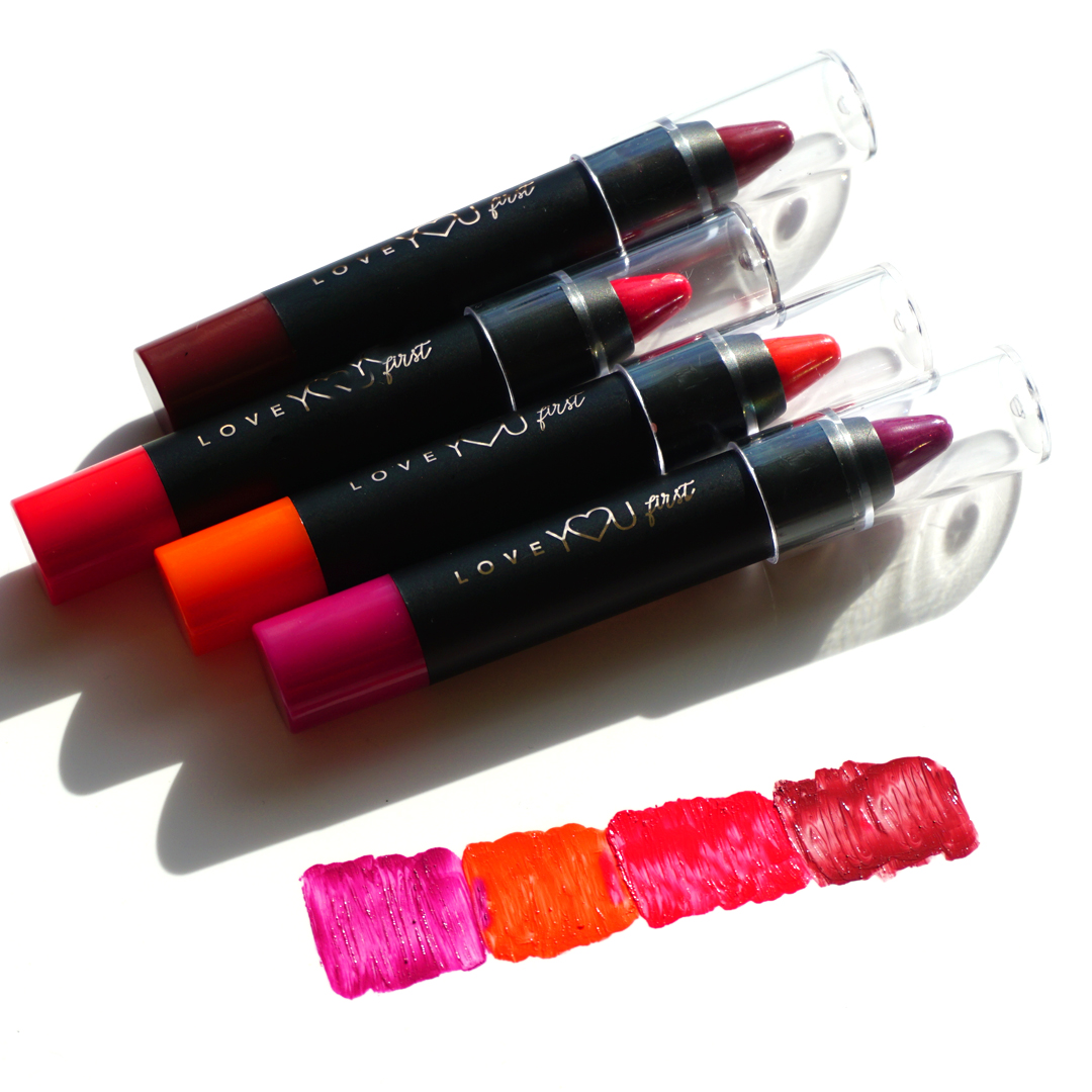 lyfmakeup's tweet photo. Pigmented, Moisturizing and Encouraging. Click the link in our bio to shop.
#beautyislyf https://t.co/8H4ZOb9mTQ