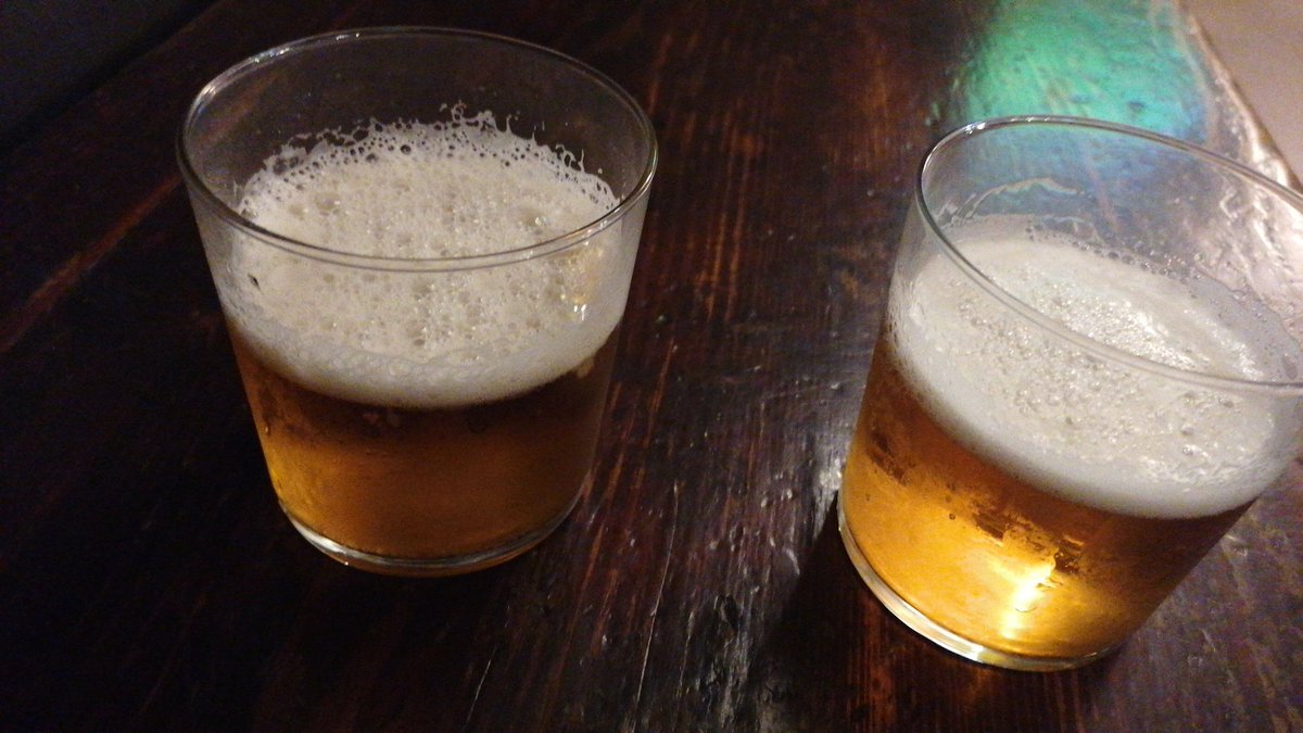 Cervezas tamaño yo con <a href="/MainDeFerre/">Benoît Combeferre [Uni!]</a> 💕