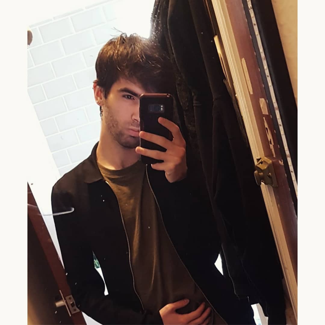 ScottieLewis97's tweet photo. The out of the shower look 🛀🛀💚💚 #gay23  #GAY #taken #lgbt #gayuk #gayguy #tattoos #piercings #gaystudent #gayotter #littlemuscle #gaymen #gayhairy #gaystuble  #selfie #gaywales #aftershowerlook https://t.co/Y9eGCWznwk