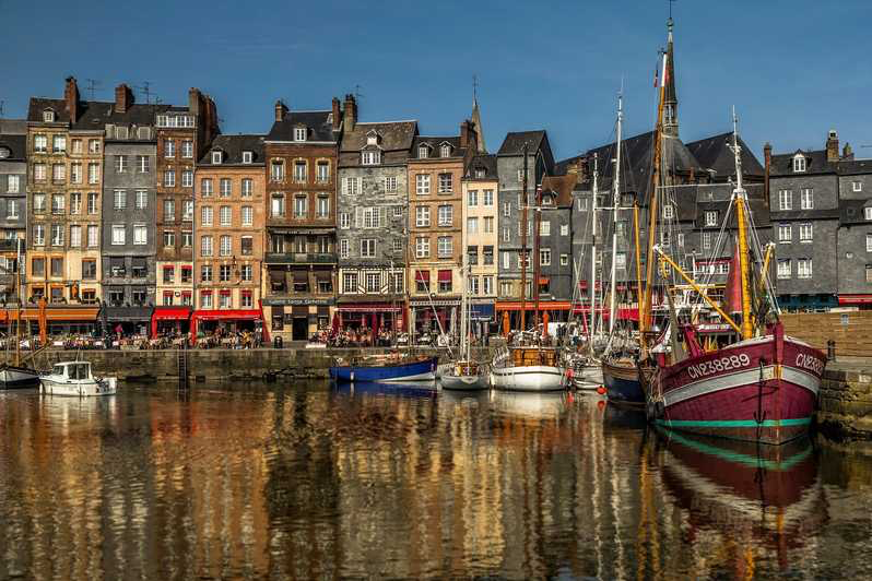  https://en.wikipedia.org/wiki/Honfleur 