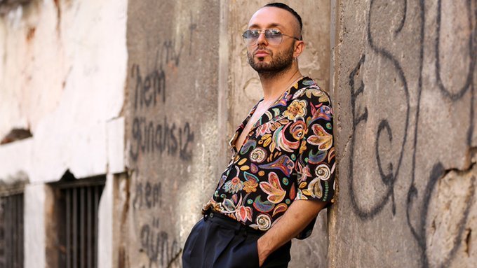 Bu arada ben Mabel Matiz için çok üzüldüm.
Ülke çapında ötekileştirdiler.
Yazık. 
Çok yazık gerçekten.
Kimse böyle bir muameleyi haketmiyor.

#cembar