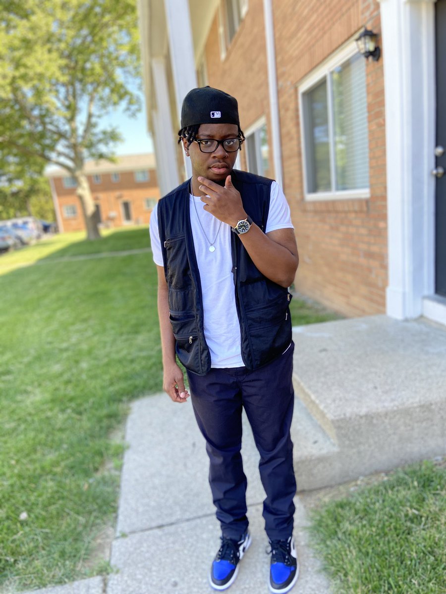 __NewAge__'s tweet photo. Finally, introducing a familiar face  &amp; your new President of New Age Modeling Agency @NoobSaibot___ 

Let’s keep the culture of New Age alive, while introducing new ideals !

New Age On Me, New Age On 3! ⚙️🖤 https://t.co/5196Fz754e