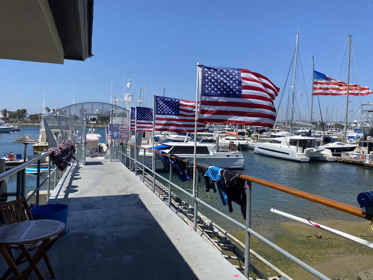 SDBayAdventure's tweet photo. LAND OF THE FREE
HOME OF THE BRAVE! https://t.co/IPqLNj69n1