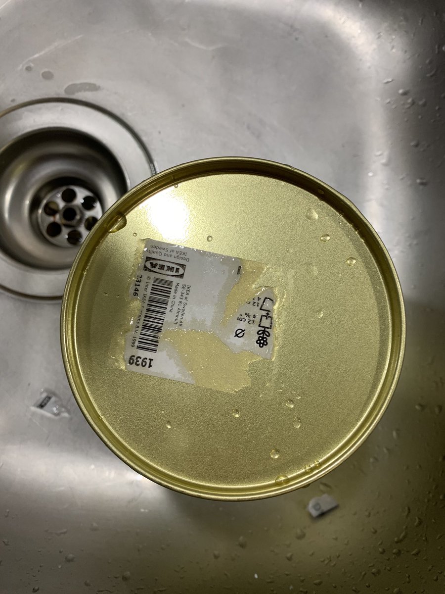 emy_prince_'s tweet photo. @IKEA_Presse can you pls make our lifes easier and create tags that come off easier? I’ve been dealing with this for over 10 mins. It’s so difficult to remove . https://t.co/BPiAvKqoJJ