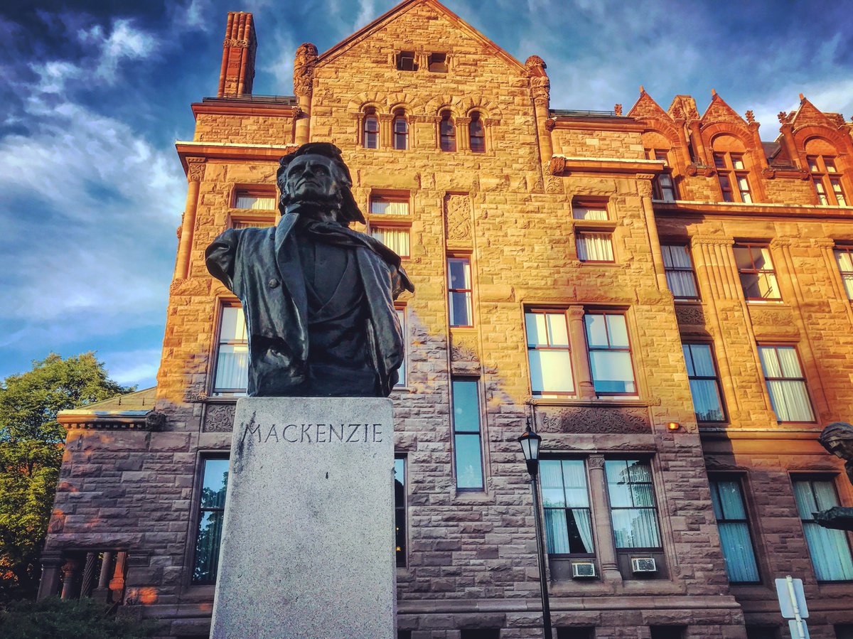 24. Next to the legislative building, there's a bust of William Lyon Mackenzie.Toronto's first mayor has his own complicated history: he led a rebel army down Yonge Street in an attempt to overthrow the government & establish an independent Canadian republic.