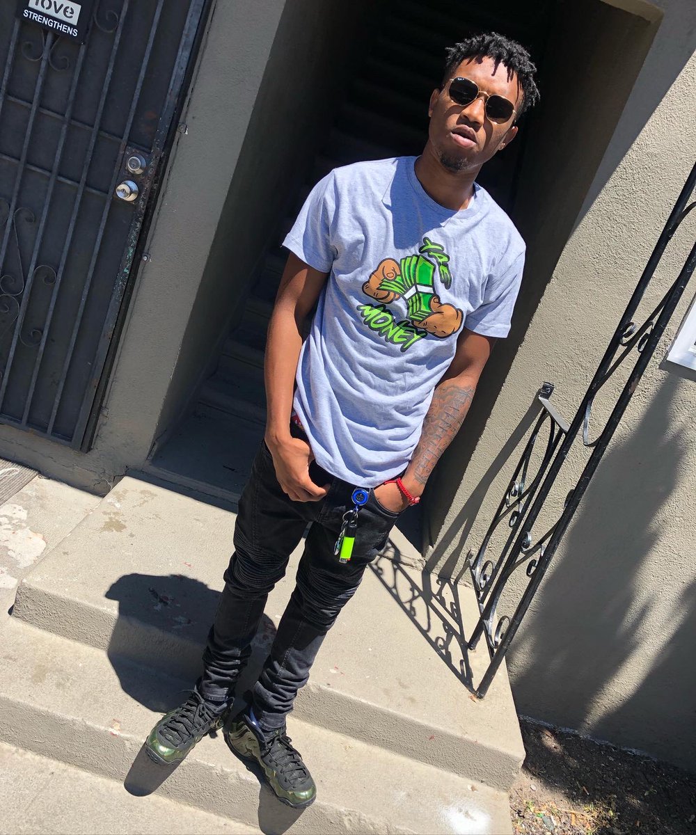 Lulswervefrmgst's tweet photo. To really Know me is to Understand me 🗣 to really know what I really been through and I’m still Standing 🦍‼️🦅 #LongLiveYella #LLSwerve https://t.co/PQYscsFv4h