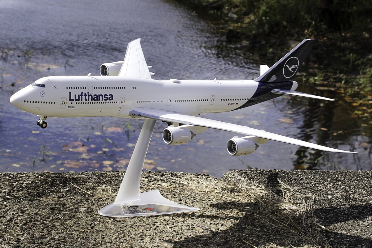 ✈ Featured Item! ✈
HE559188
Herpa Lufthansa 747-8 1/200 scale
Price: $141.95
Find it here: bit.ly/3gp8AE9